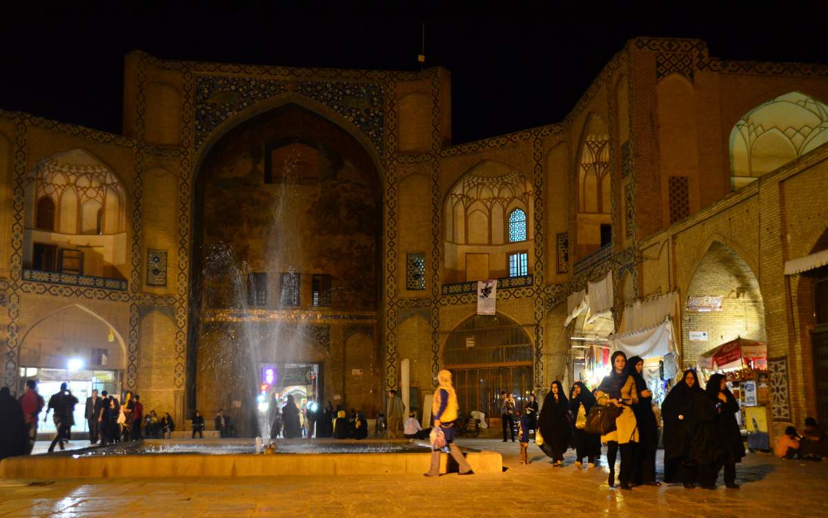 tanie bilety lotnicze do iranu - isfahan